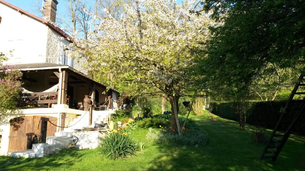 Maison Eureka Chantilly Жувьё Номер фото